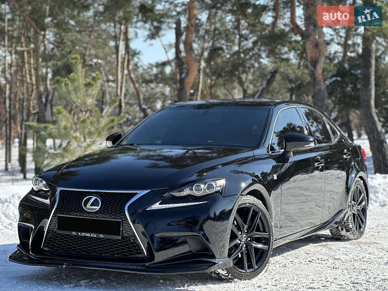 Lexus IS 2014