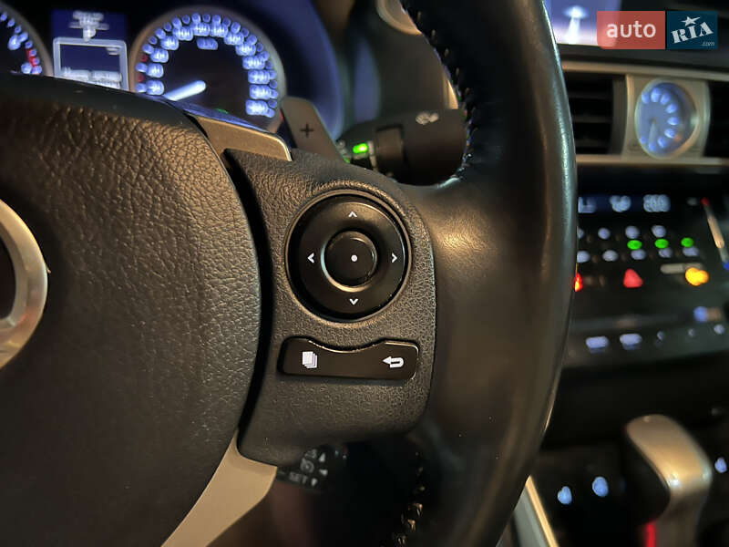 Седан Lexus IS 2013 в Одессе