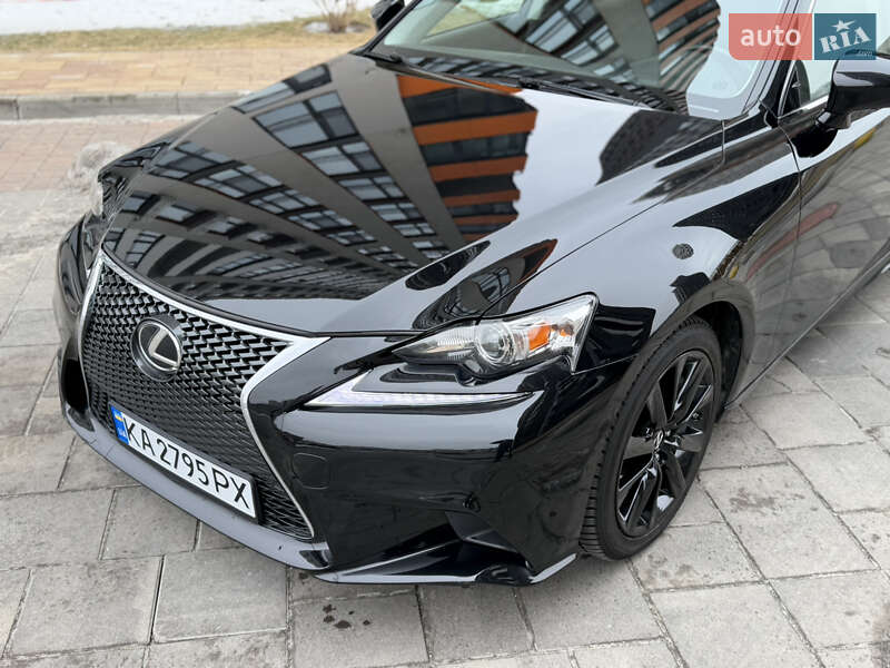 Седан Lexus IS 2015 в Киеве фото 3 Седан Lexus IS 2015 в Киеве