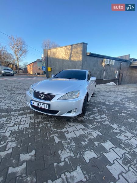 Седан Lexus IS 2005 в Ставище