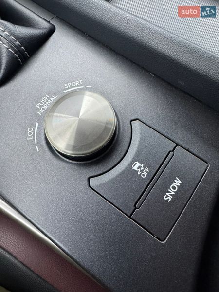 Седан Lexus IS 2016 в Києві