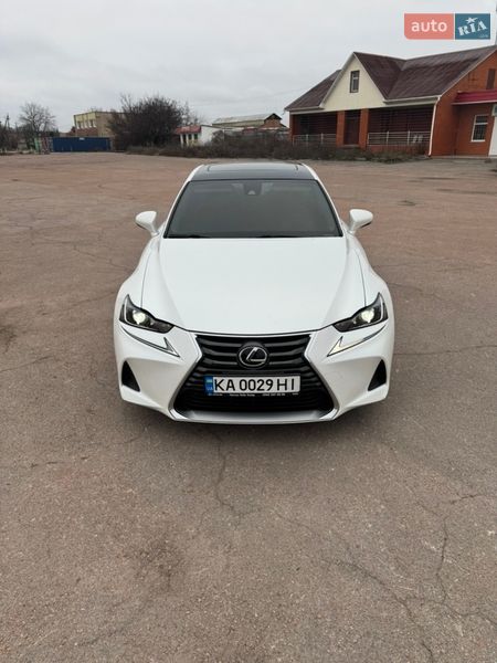 Седан Lexus IS 2016 в Києві