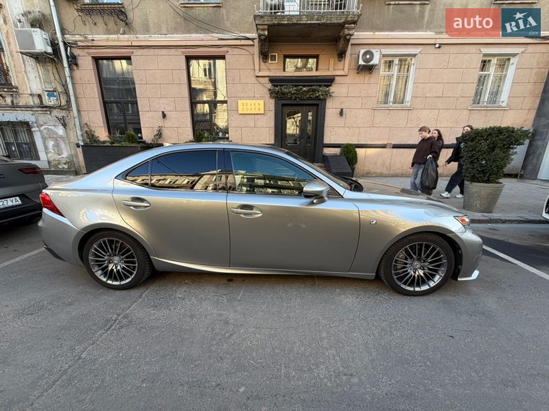 Седан Lexus IS 2015 в Одессе