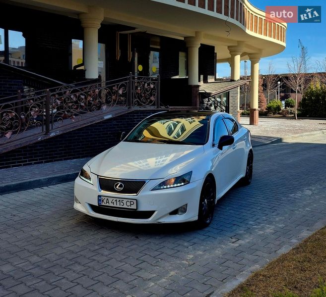Седан Lexus IS 2008 в Києві