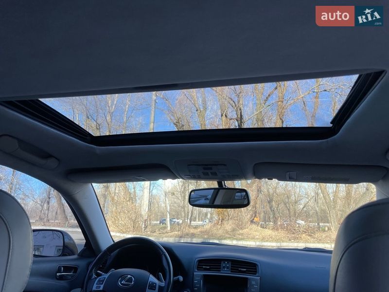 Седан Lexus IS 2010 в Киеве