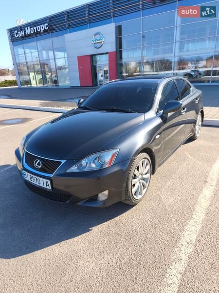 Седан Lexus IS 2008 в Полтаві