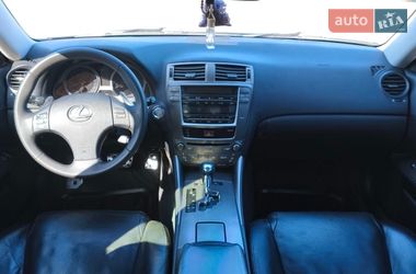 Седан Lexus IS 2008 в Полтаві