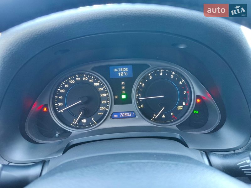Седан Lexus IS 2008 в Полтаві