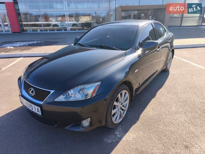 Седан Lexus IS 2008 в Полтаві