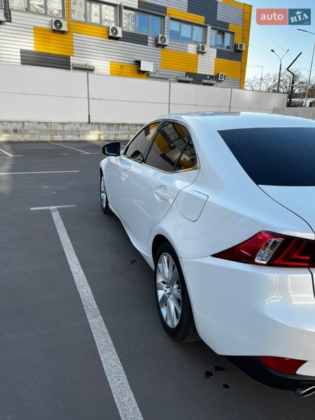 Седан Lexus IS 2013 в Киеве