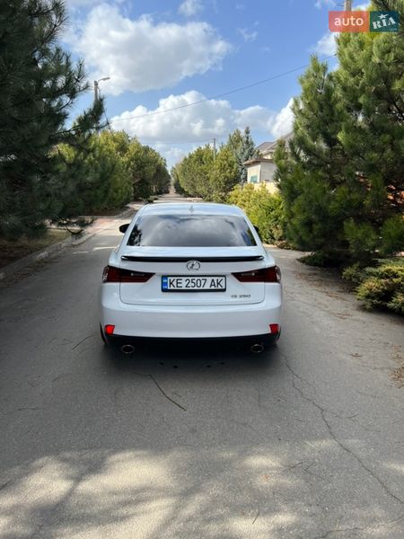 Седан Lexus IS 2014 в Днепре