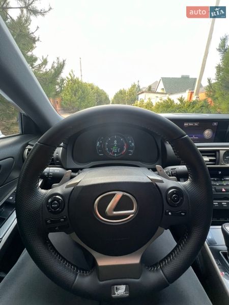 Седан Lexus IS 2014 в Днепре