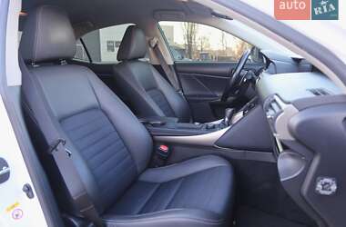 Седан Lexus IS 2017 в Киеве
