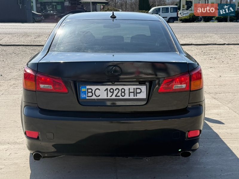 Седан Lexus IS 2008 в Солотвине