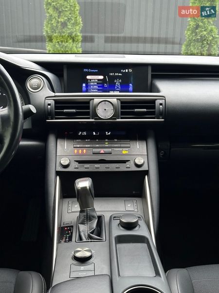 Седан Lexus IS 2017 в Днепре