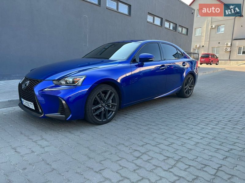 Седан Lexus IS 2017 в Львове