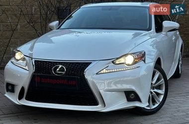 Седан Lexus IS 2016 в Белогородке