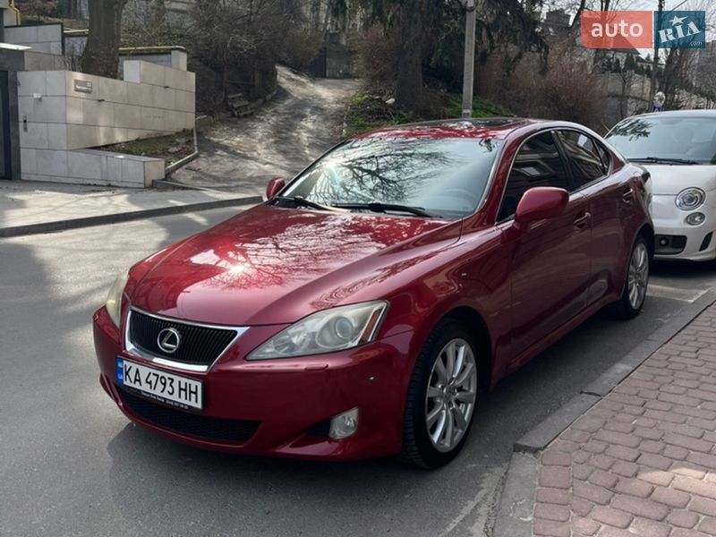 Седан Lexus IS 2007 в Львові