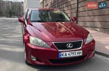Седан Lexus IS 2007 в Львові
