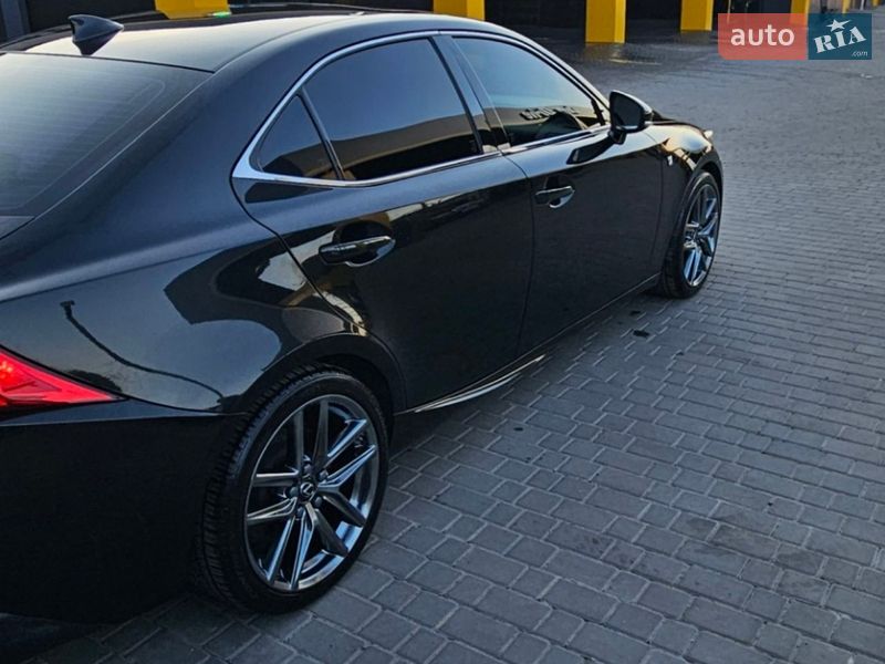 Седан Lexus IS 2020 в Киеве фото 15 Седан Lexus IS 2020 в Киеве