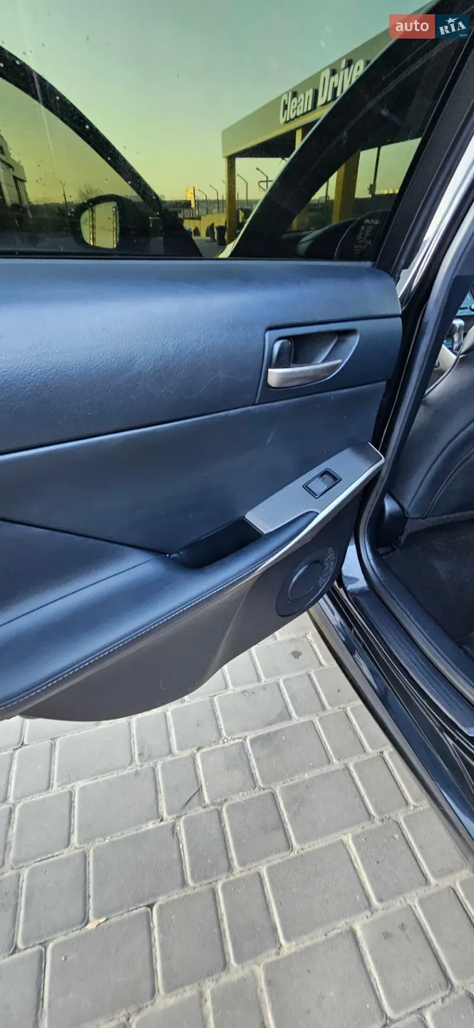 2020 Lexus IS - мініатюра 32