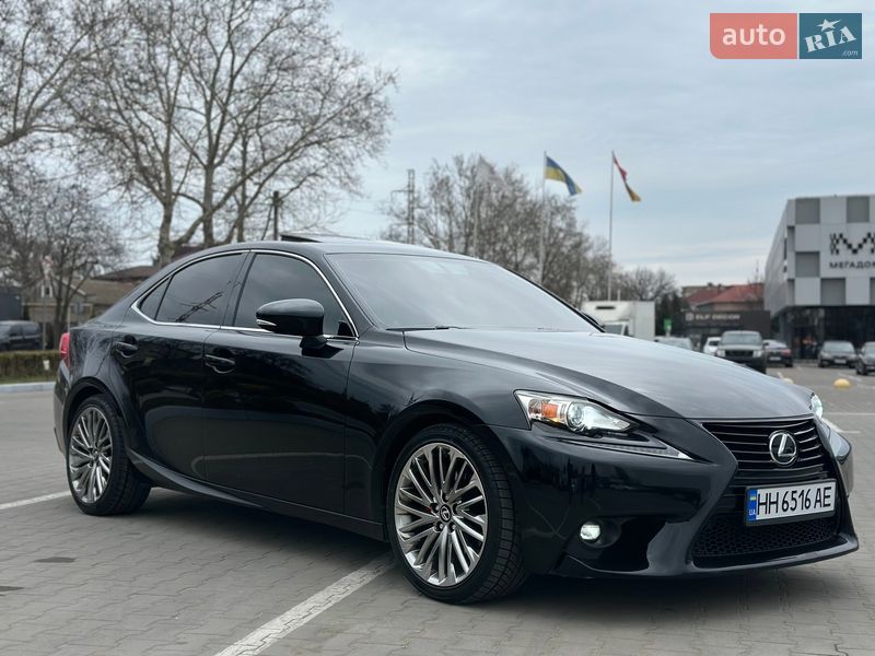 Седан Lexus IS 2015 в Одессе