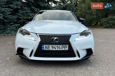 Седан Lexus IS 2017 в Чернигове