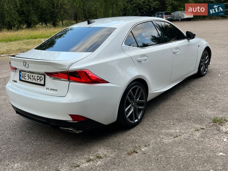 Седан Lexus IS 2017 в Чернігові фото 6 Седан Lexus IS 2017 в Чернігові