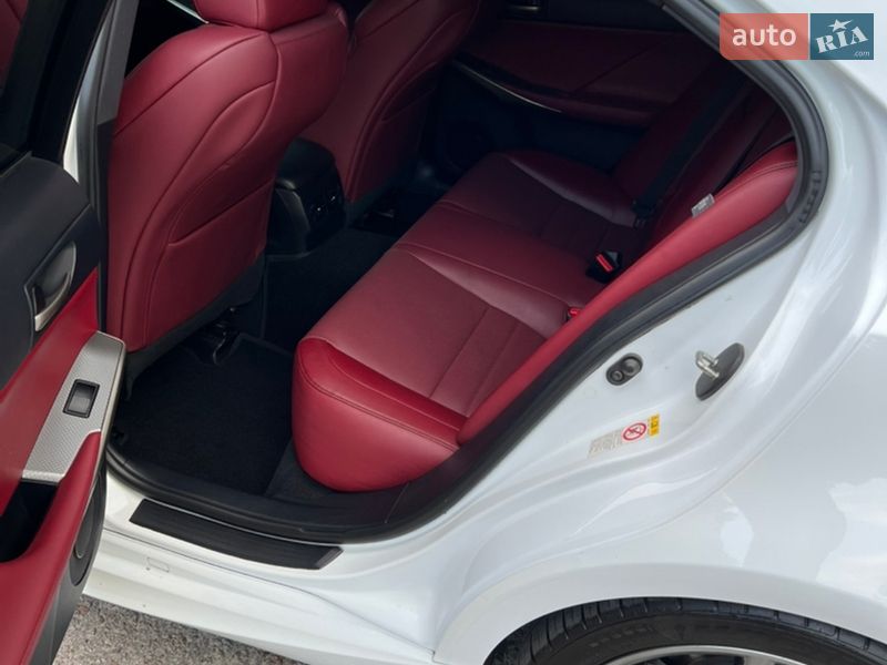 Седан Lexus IS 2017 в Чернігові фото 13 Седан Lexus IS 2017 в Чернігові