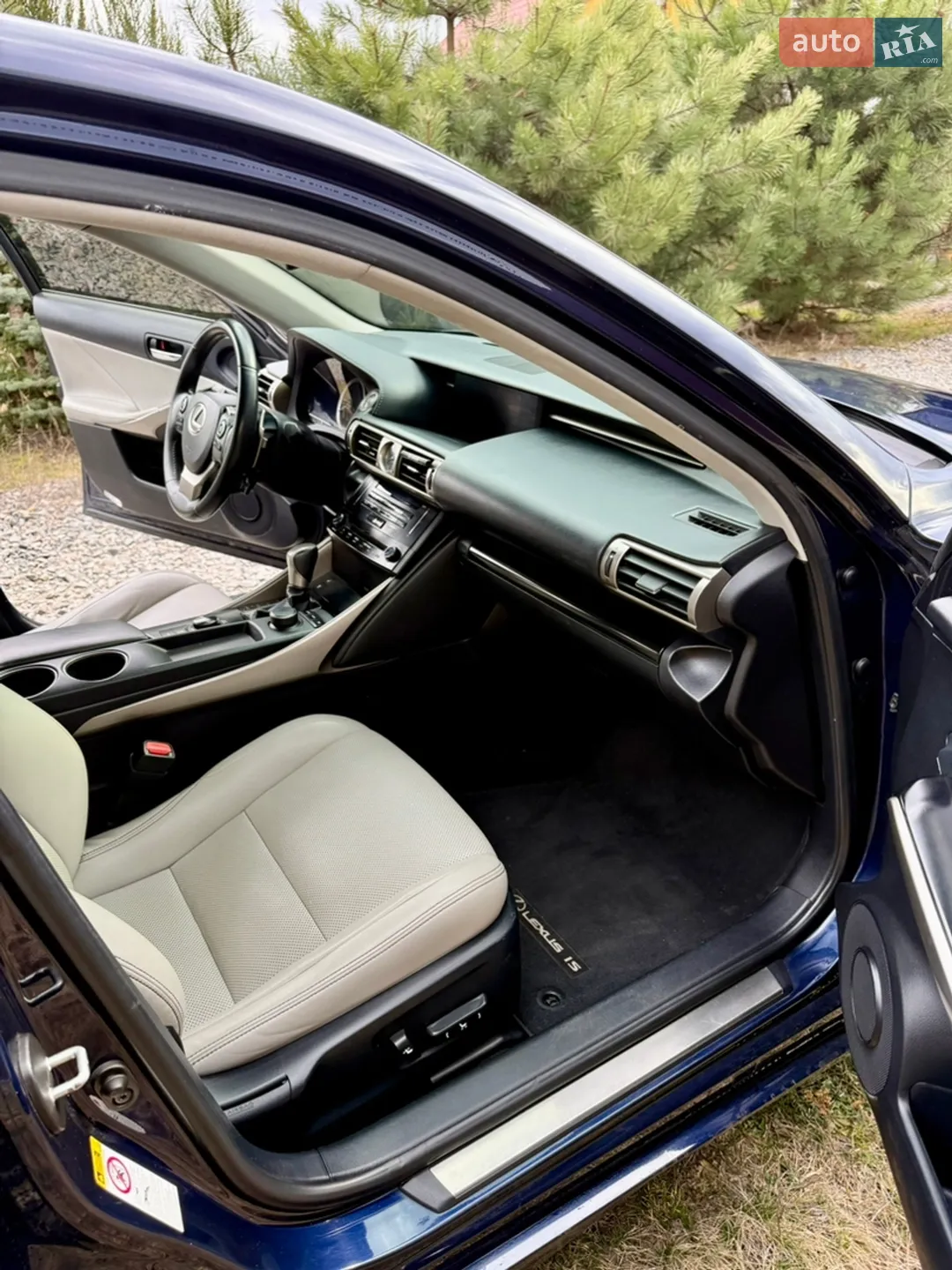 2013 Lexus IS - мініатюра 15