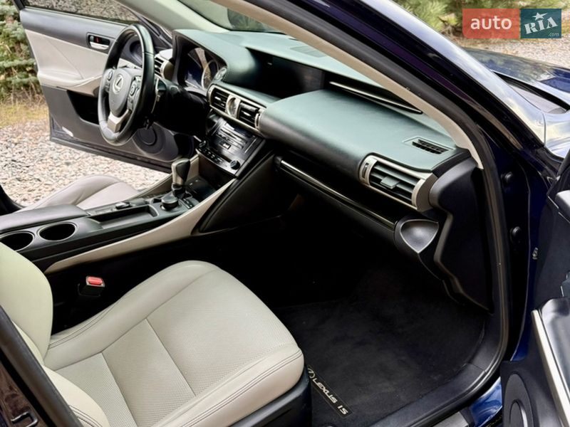 Седан Lexus IS 2013 в Києві фото 15 Седан Lexus IS 2013 в Києві