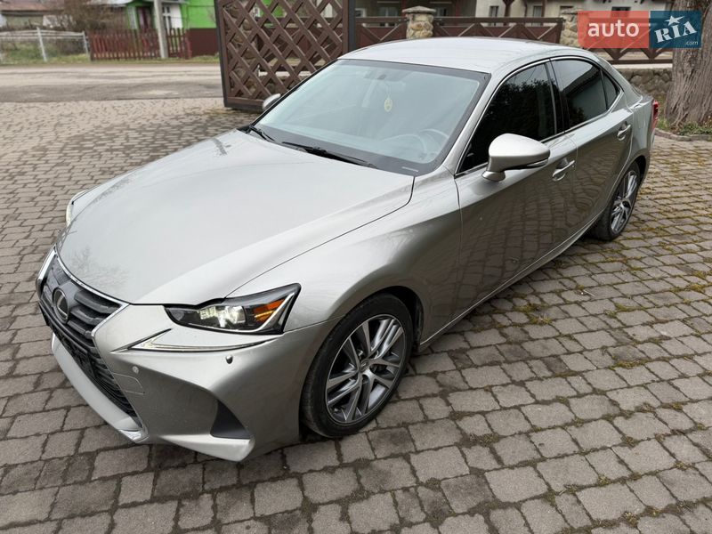 Седан Lexus IS 2017 в Калуше фото 21 Седан Lexus IS 2017 в Калуше