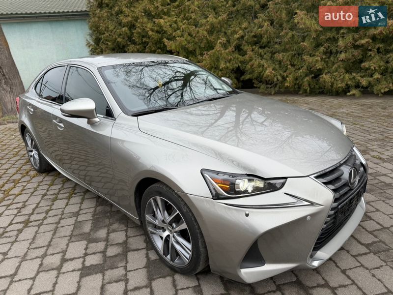 Седан Lexus IS 2017 в Калуше фото 25 Седан Lexus IS 2017 в Калуше