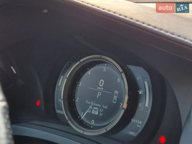 Седан Lexus IS 2016 в Черкасах