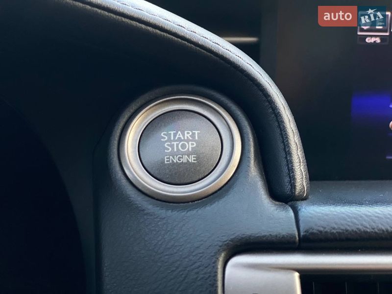 Седан Lexus IS 2013 в Киеве фото 36 Седан Lexus IS 2013 в Киеве