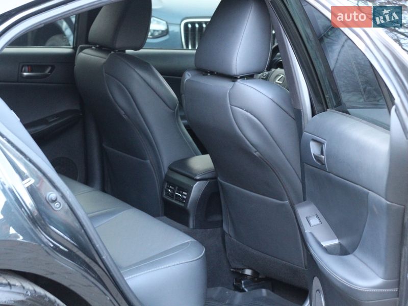 Седан Lexus IS 2021 в Одессе