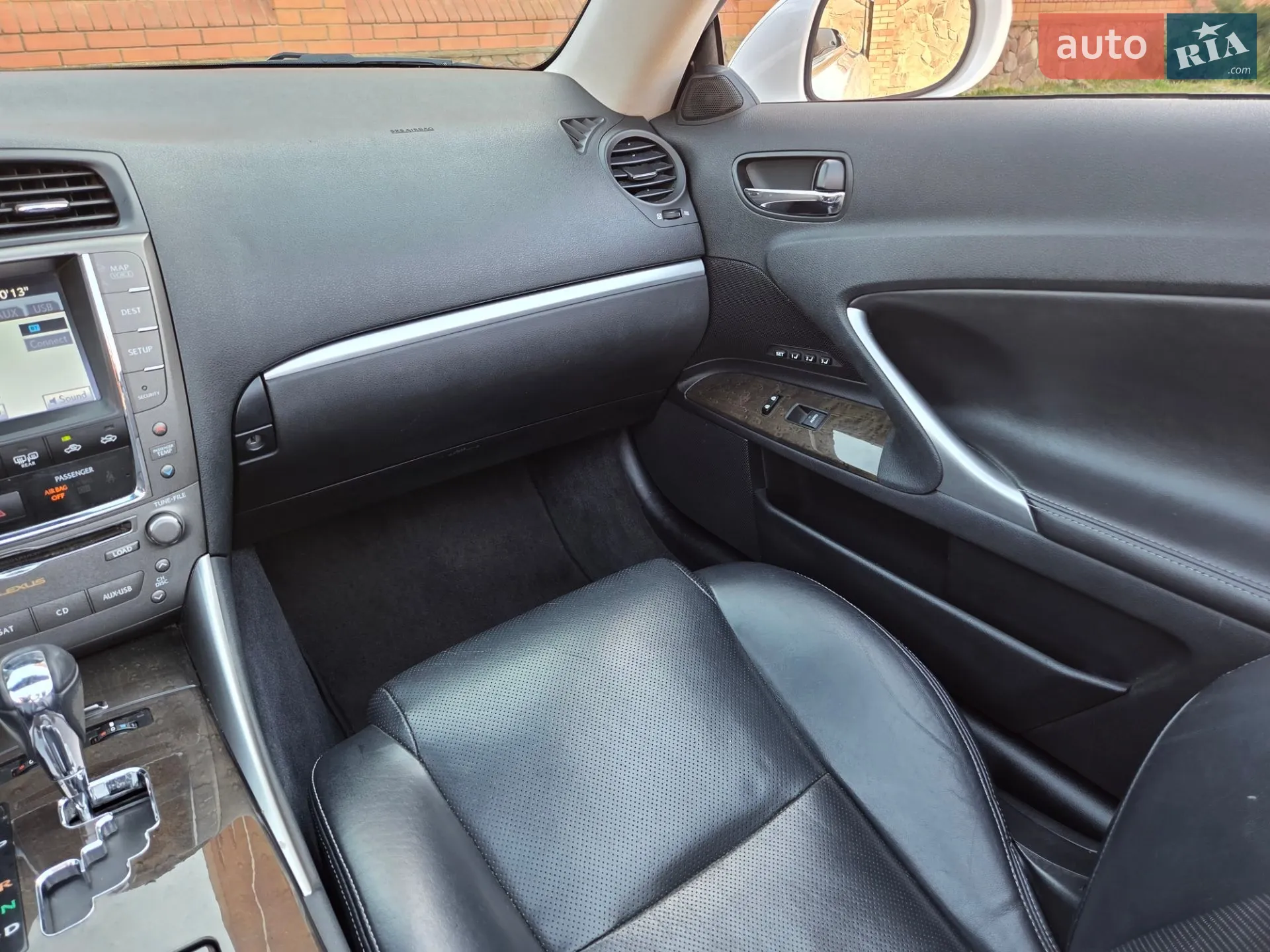 2012 Lexus IS - мініатюра 23