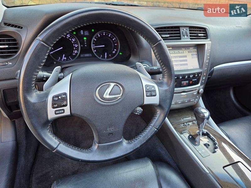 Кабріолет Lexus IS 2012 в Хмельницькому