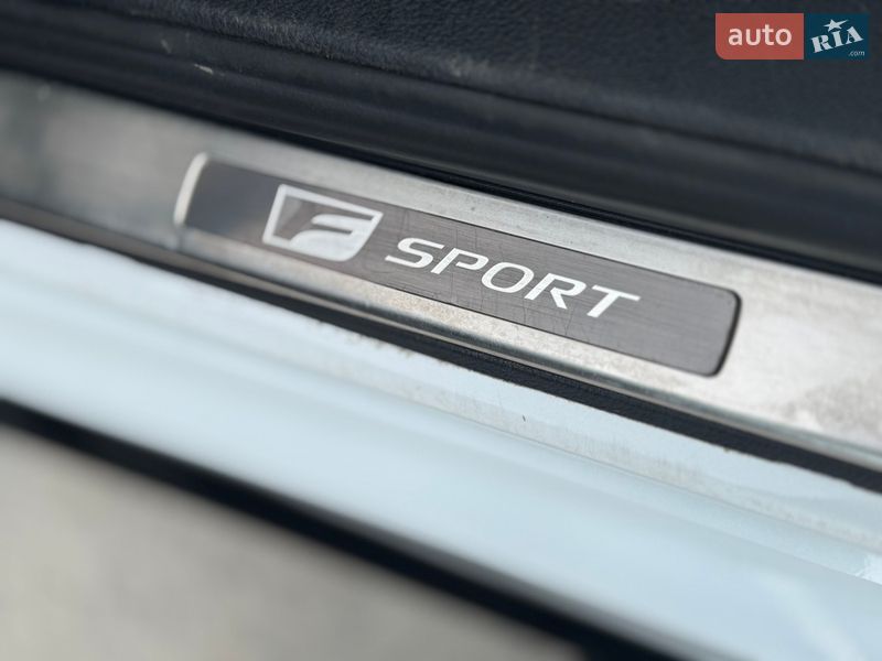 Седан Lexus IS 2021 в Киеве фото 17 Седан Lexus IS 2021 в Киеве