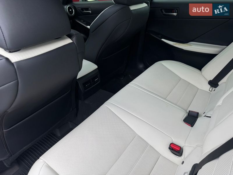 Седан Lexus IS 2021 в Киеве фото 29 Седан Lexus IS 2021 в Киеве