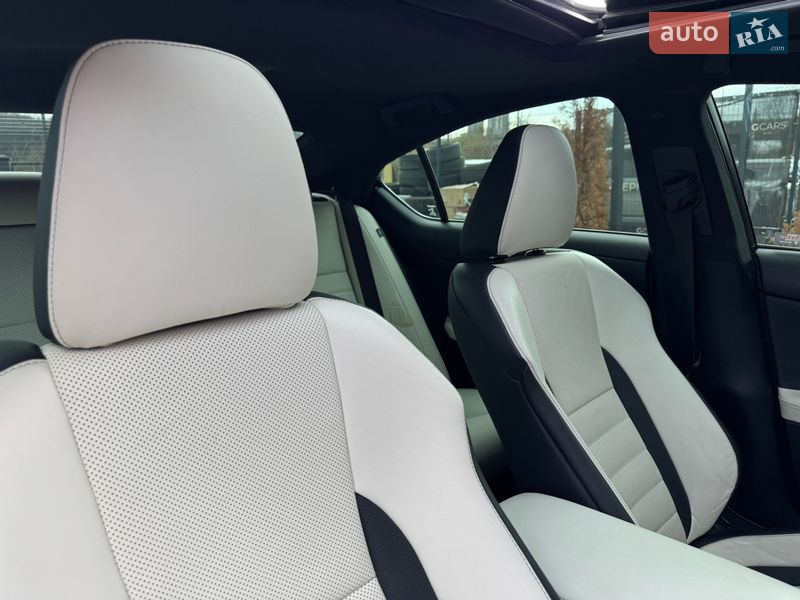 Седан Lexus IS 2021 в Киеве фото 36 Седан Lexus IS 2021 в Киеве