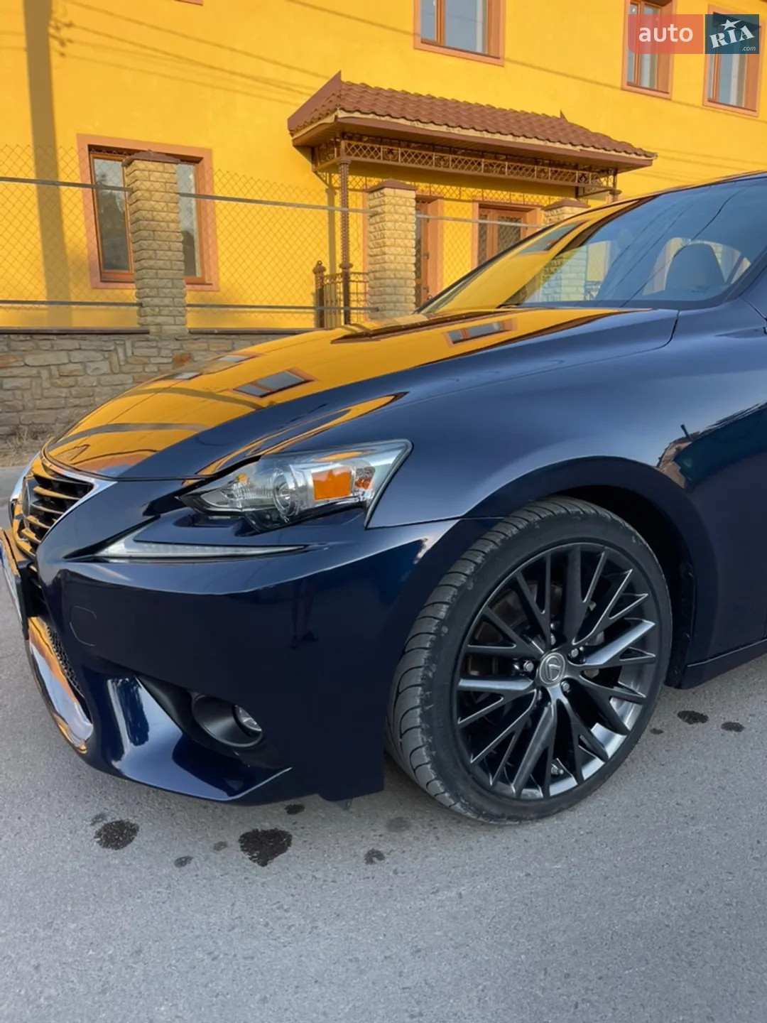 2014 Lexus IS - мініатюра 9