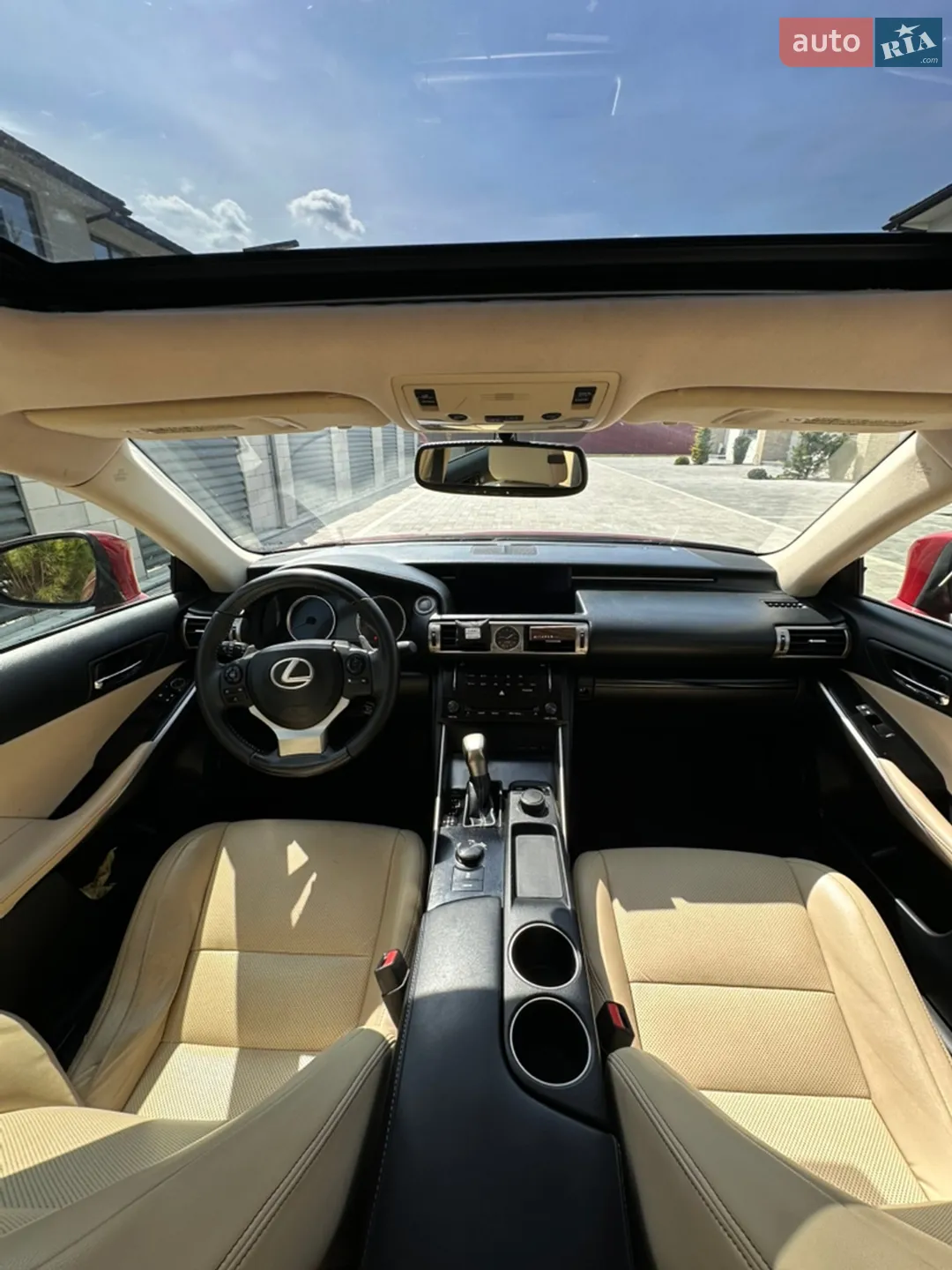2013 Lexus IS - мініатюра 16