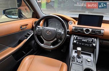 Седан Lexus IS 2021 в Києві