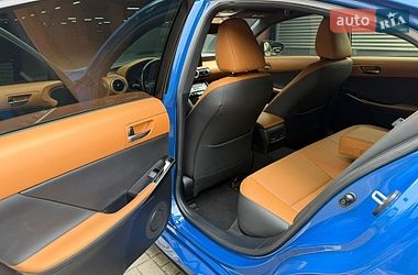 Седан Lexus IS 2021 в Києві