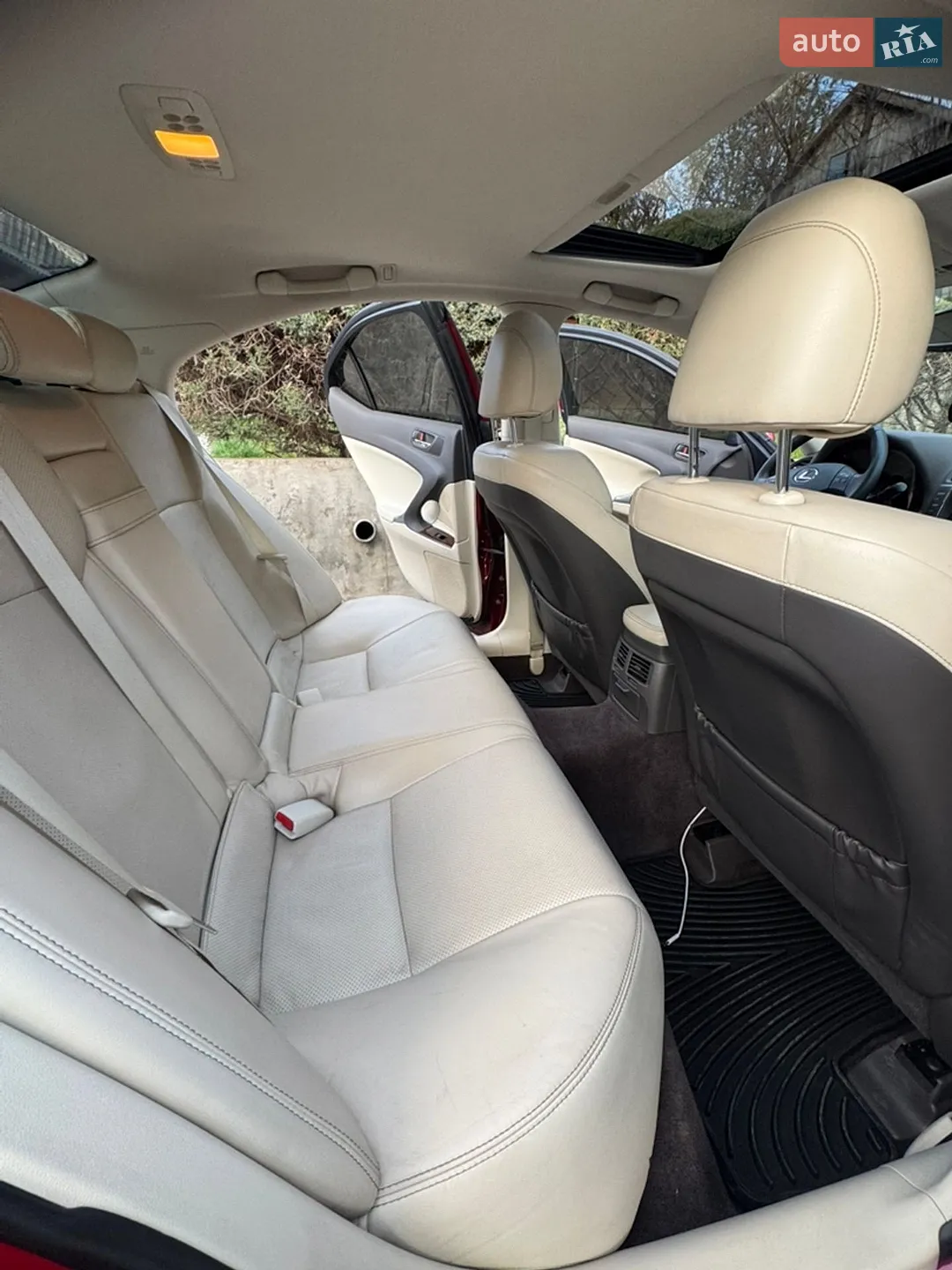 2010 Lexus IS - мініатюра 24