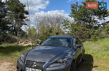 Седан Lexus IS 2015 в Днепре
