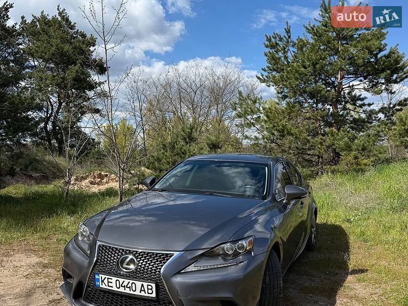 Lexus IS 2015