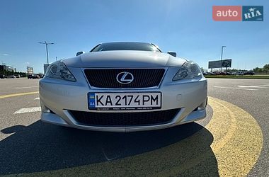 Седан Lexus IS 2008 в Киеве