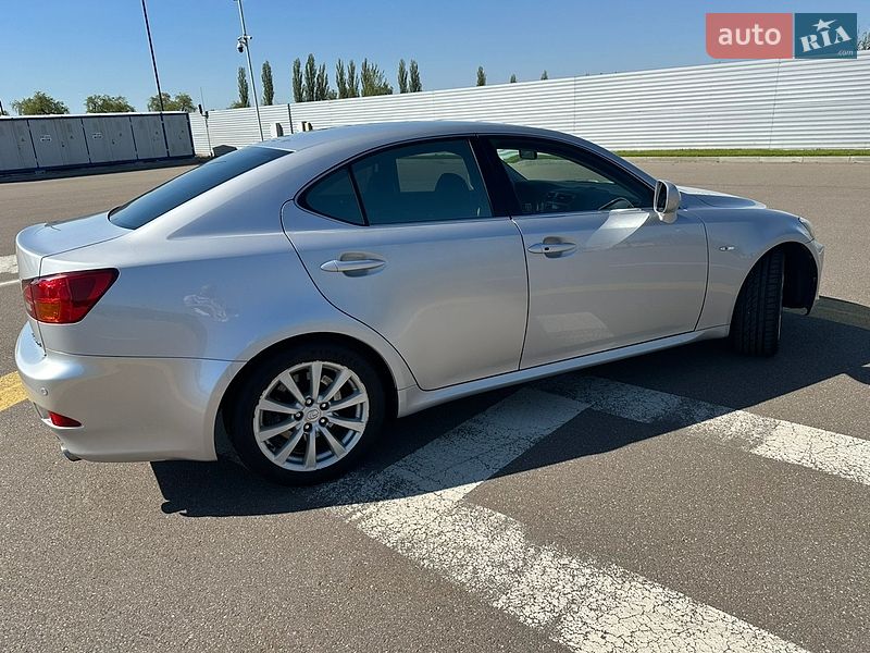 Седан Lexus IS 2008 в Киеве